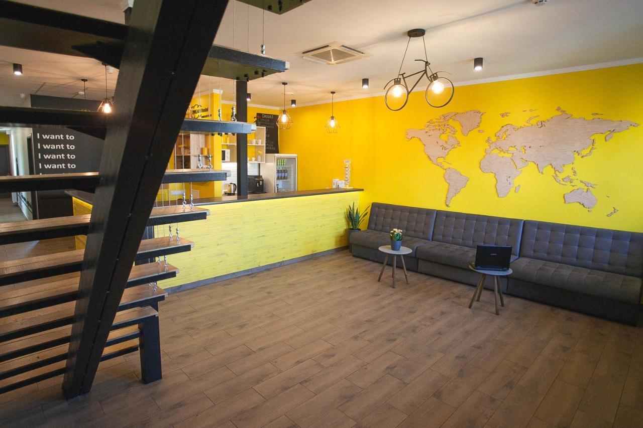 Dream Hostel Khmelnytskyi Esterno foto