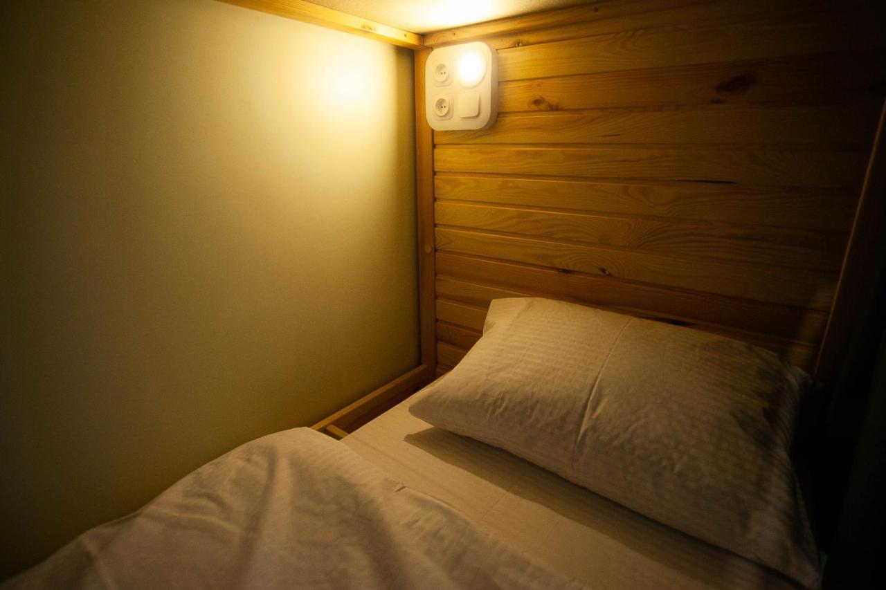 Dream Hostel Khmelnytskyi Esterno foto