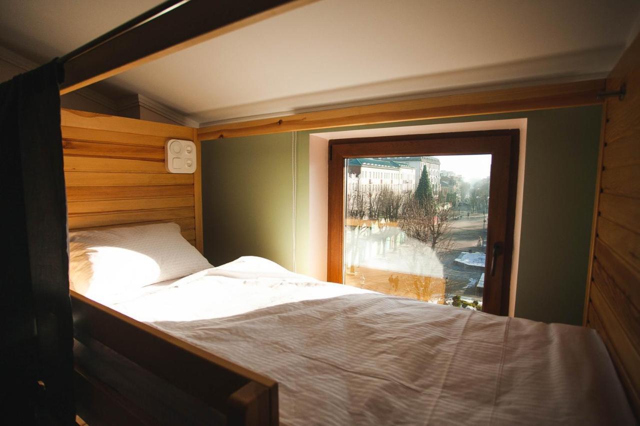 Dream Hostel Khmelnytskyi Esterno foto