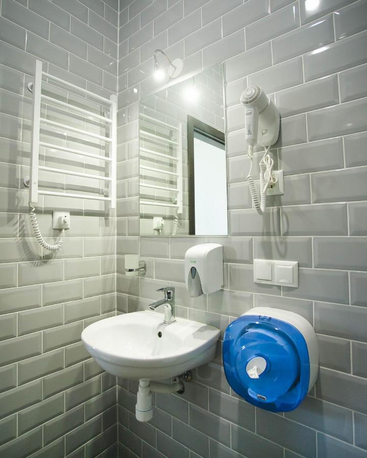 Dream Hostel Khmelnytskyi Esterno foto