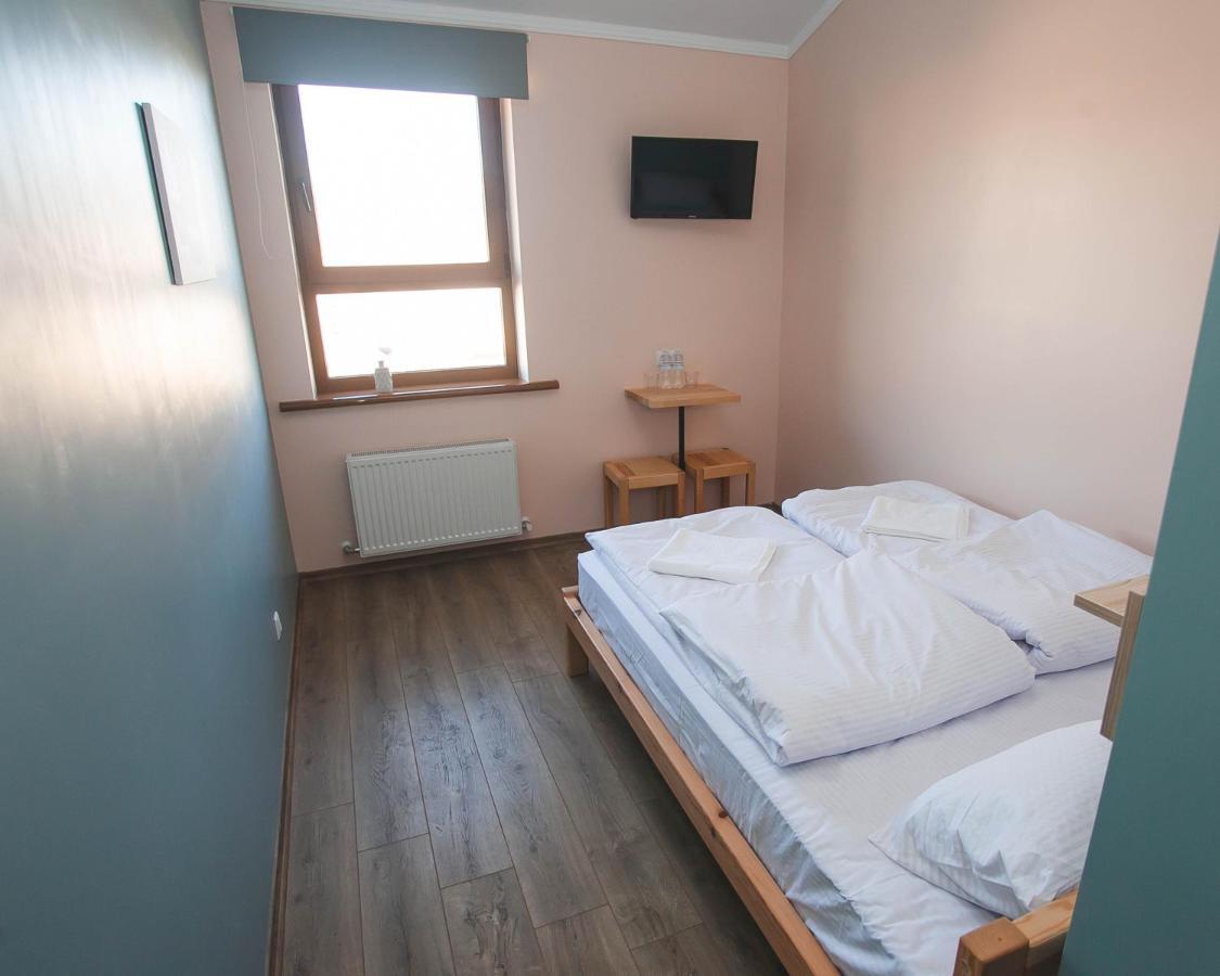 Dream Hostel Khmelnytskyi Esterno foto