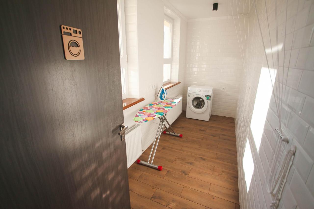 Dream Hostel Khmelnytskyi Esterno foto