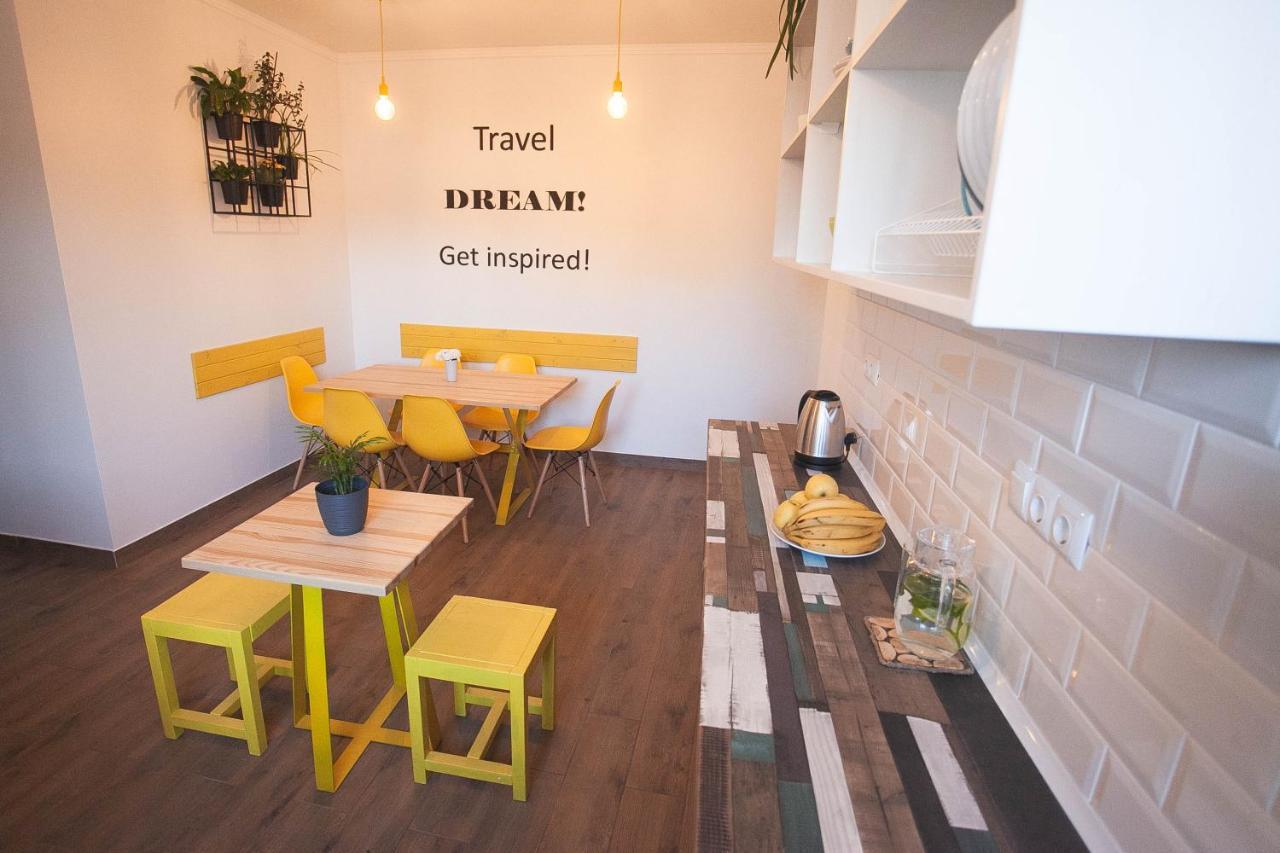 Dream Hostel Khmelnytskyi Esterno foto